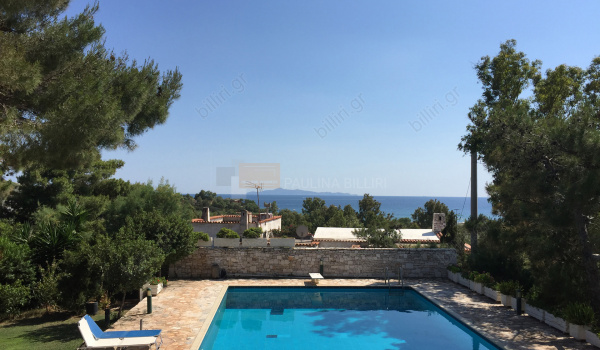 Πισίνα - θέα . Swimming pool - view